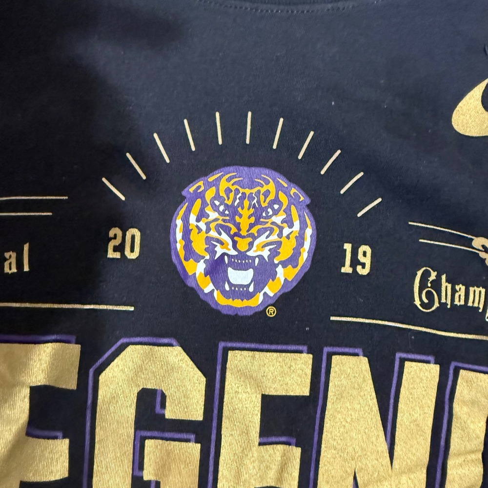 Nike LSU Tigers 2019 National Champions  Legend NWOT T-Shirt Mens Medium Black - Picture 6 of 8